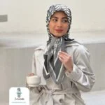 روسری دیور طرح حروف