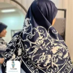 روسری ابریشم ژاکارد طرح دار سورمه ای - تصویر 2