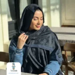 شال سورمه ای کشمیر طرح برند - تصویر 19