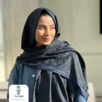 شال سورمه ای کشمیر طرح برند - تصویر 20