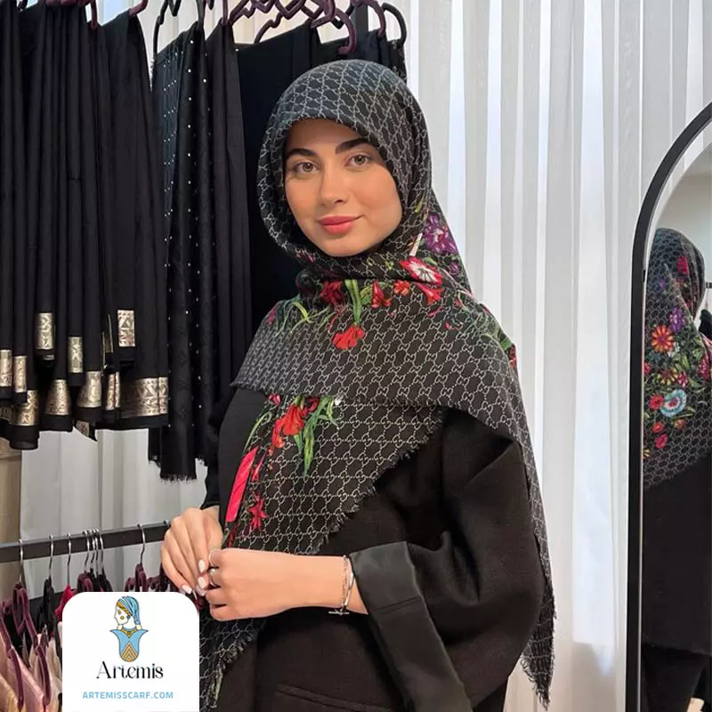 siascarf1 (3) روسری نخ یونیک طرح گل - تصویر 1