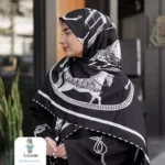 روسری ابریشم طرح دار مشکی سفید - تصویر 12