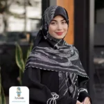 روسری ابریشم طرح دار مشکی سفید