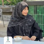 روسری ابریشم طرح دار مشکی سفید - تصویر 16