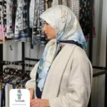 روسری ابریشم ژاکارد حاشیه سوزنی - تصویر 10