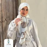 روسری ابریشم حاشیه سوزنی قواره ۱۲۰ طرح زنجیری - تصویر 10