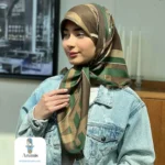 روسری قواره 90 حاشیه سوزنی ابریشم - تصویر 2