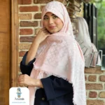 روسری کشمیر طرح کوچ چهار فصل - تصویر 17